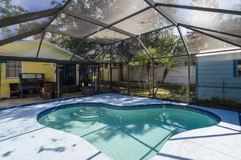 Exterior - 17 Madeore St, Saint Augustine, FL 32084 photo 2 of 18