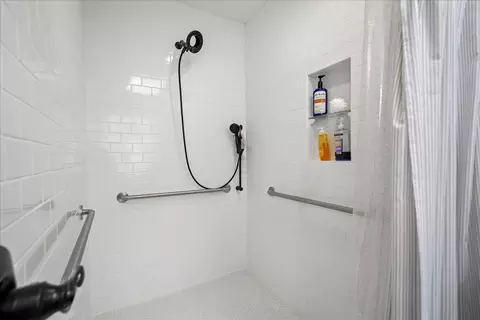 Bath - 26 Miruela Ave, Saint Augustine, FL 32080 photo 2 of 5