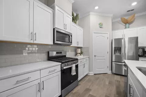 Kitchen - 46 Eagles Landing Ln, Saint Augustine, FL 32095 photo 4 of 4