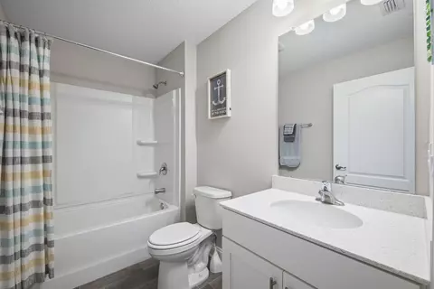 Bath - 46 Eagles Landing Ln, Saint Augustine, FL 32095 photo 1 of 4