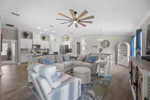 Living - 46 Eagles Landing Ln, Saint Augustine, FL 32095 photo 1 of 3