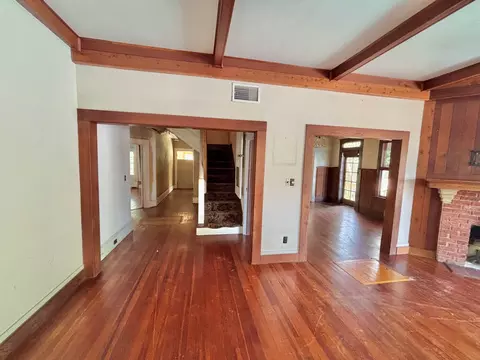 Living - 41 Saragossa St, Saint Augustine, FL 32084 photo 3 of 4