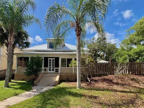 Exterior - 41 Saragossa St, Saint Augustine, FL 32084 photo 2 of 10