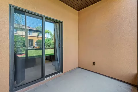 Exterior - 5 Rachel Ct, Saint Augustine, FL 32080 photo 7 of 13