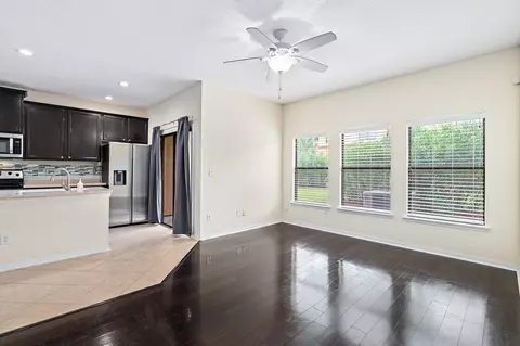 Living - 5 Rachel Ct, Saint Augustine, FL 32080 photo 3 of 8