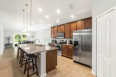 Kitchen - 231 Sunshine Dr, Saint Augustine, FL 32086 photo 4 of 4