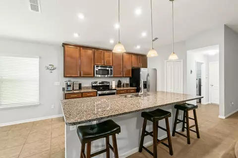 Kitchen - 231 Sunshine Dr, Saint Augustine, FL 32086 photo 3 of 4