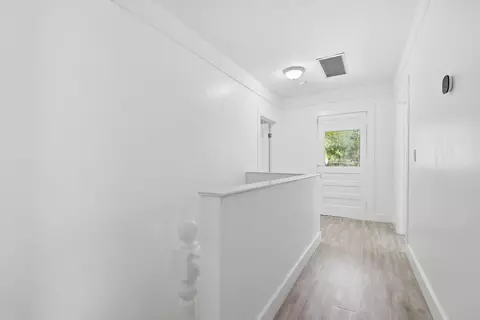Entry Way - 348 Charlotte St, Saint Augustine, FL 32084 photo 3 of 4