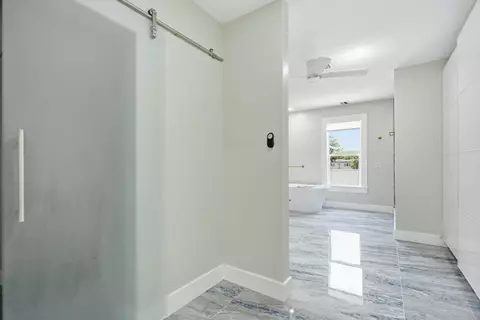 Entry Way - 348 Charlotte St, Saint Augustine, FL 32084 photo 4 of 4