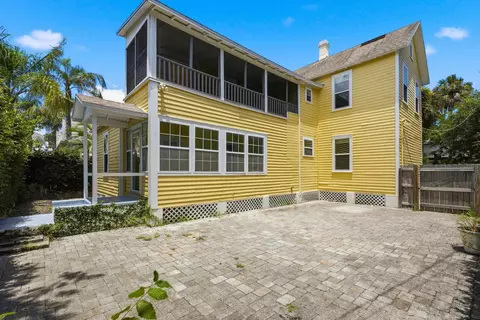 Exterior - 348 Charlotte St, Saint Augustine, FL 32084 photo 6 of 8