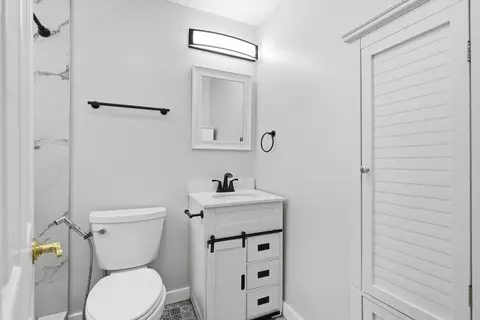 Bath - 348 Charlotte St, Saint Augustine, FL 32084 photo 3 of 6