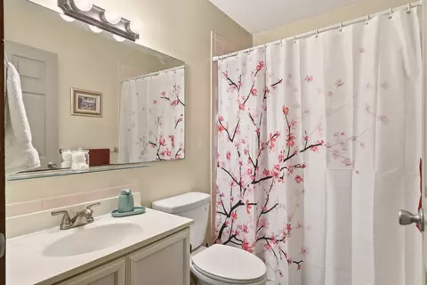 Bath - 148 M L King Ave, Saint Augustine, FL 32084 photo 2 of 2