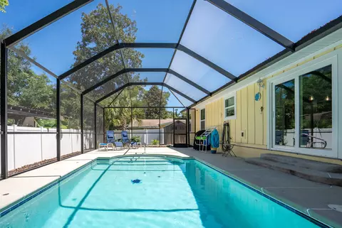 Exterior - 907 Queen Rd, Saint Augustine, FL 32086 photo 2 of 13