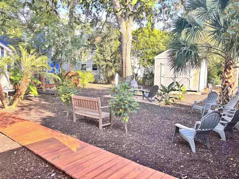 Exterior - 16 Mulvey St, Saint Augustine, FL 32084 photo 4 of 9