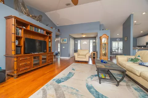 Living - 145 Whispering Oaks Cir, Saint Augustine, FL 32080 photo 1 of 2
