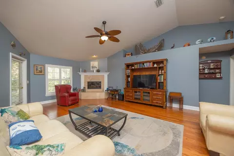 Living - 145 Whispering Oaks Cir, Saint Augustine, FL 32080 photo 2 of 2
