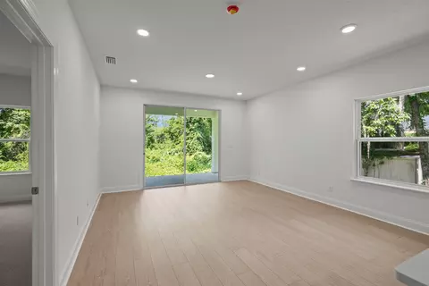 Living - 108 Aspen Rd, Saint Augustine, FL 32086 photo 2 of 5