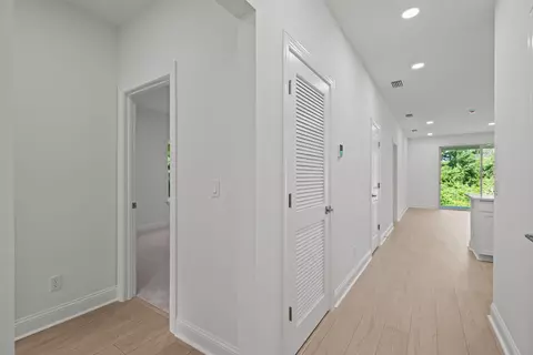 Entry Way - 108 Aspen Rd, Saint Augustine, FL 32086 photo 2 of 3