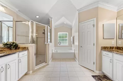 Bath - 212 Whisper Ridge Dr, Saint Augustine, FL 32092 photo 1 of 9