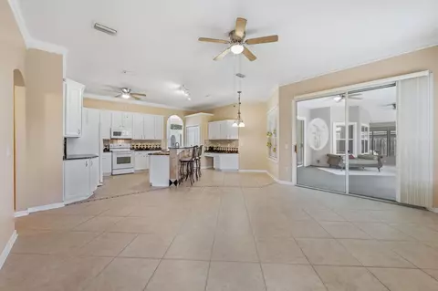 Living - 212 Whisper Ridge Dr, Saint Augustine, FL 32092 photo 7 of 9