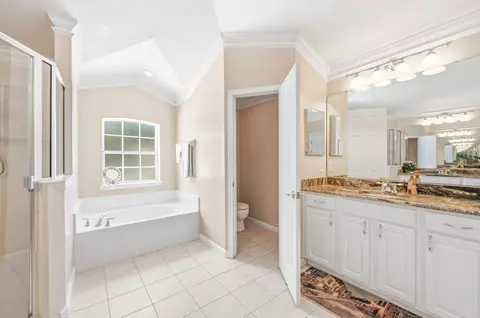 Bath - 212 Whisper Ridge Dr, Saint Augustine, FL 32092 photo 2 of 9