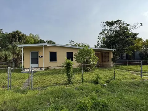 4 Rollins Ave, Saint Augustine, FL 32084 photo 1