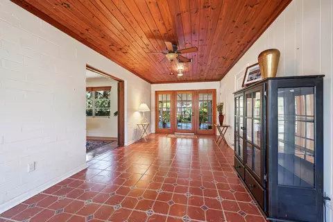 Entry Way - 49 Sylvan Dr, Saint Augustine, FL 32084 photo 7 of 12