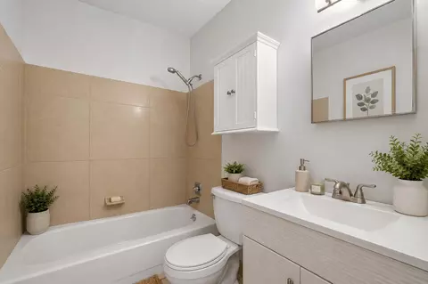 Bath - 217 Cotorro Ln, Saint Augustine, FL 32086 photo 2 of 2