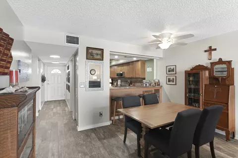 Dining - 111 S Atlantic Ave #702, Ormond Beach, FL 32176 photo 2 of 2