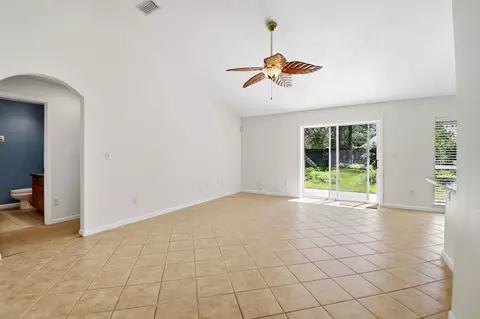 Living - 249 Cacique Dr, Saint Augustine, FL 32086 photo 4 of 6