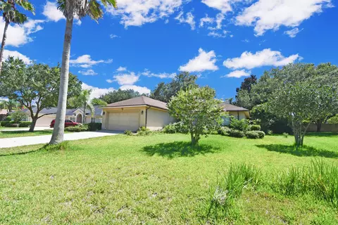 Exterior - 249 Cacique Dr, Saint Augustine, FL 32086 photo 3 of 9