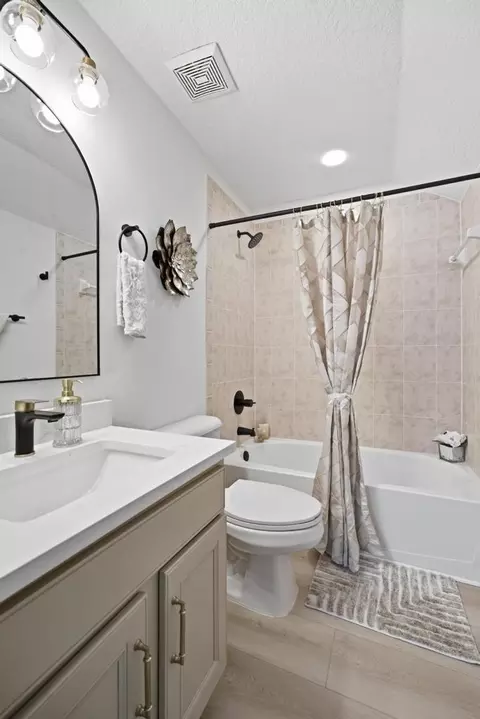 Bath - 1108 Bay Breeze Dr, Saint Augustine, FL 32092 photo 3 of 5