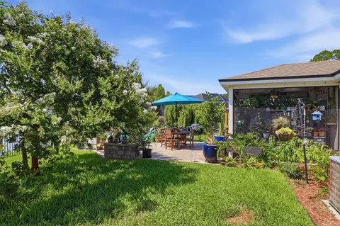 Exterior - 216 Lost Lake Dr, Saint Augustine, FL 32086 photo 7 of 11