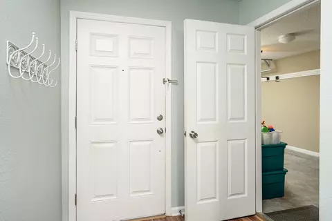 Entry Way - 15 Islander Cir, Saint Augustine, FL 32080 photo 8 of 8