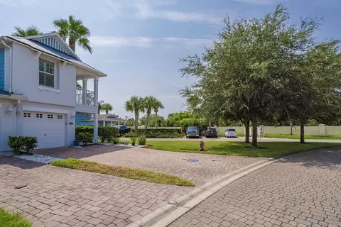 Exterior - 15 Islander Cir, Saint Augustine, FL 32080 photo 3 of 18