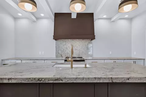 Kitchen - 159 Sunset Cir, Saint Augustine, FL 32080 photo 4 of 5