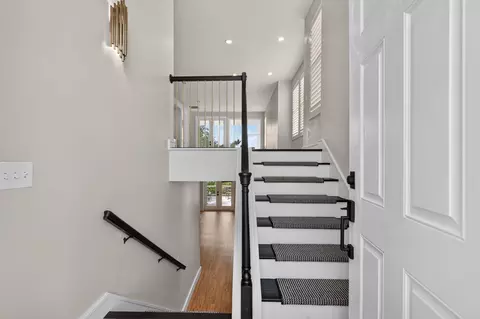Entry Way - 159 Sunset Cir, Saint Augustine, FL 32080 photo 2 of 8