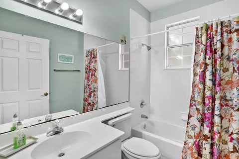 Bath - 511 Augusta Cir, Saint Augustine, FL 32086 photo 3 of 3