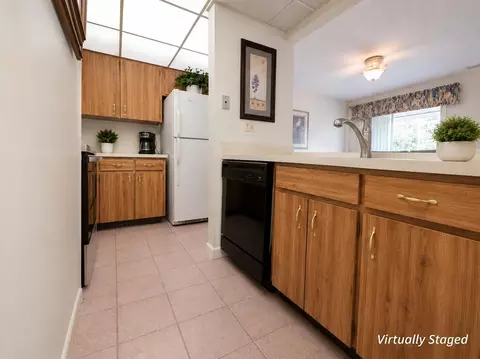 Kitchen - 20 Cristina Ct, Saint Augustine, FL 32086 photo 1 of 2