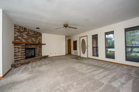 Living - 107 Jupiter Rd, Saint Augustine, FL 32086 photo 4 of 4