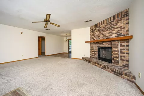 Living - 107 Jupiter Rd, Saint Augustine, FL 32086 photo 1 of 4