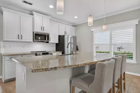 Kitchen - 285 Palazzo Cir, Saint Augustine, FL 32092 photo 1 of 5