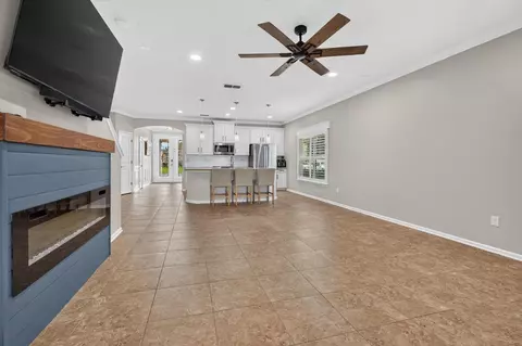 Living - 285 Palazzo Cir, Saint Augustine, FL 32092 photo 4 of 5