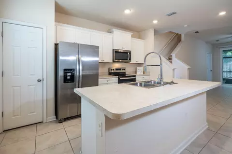 Kitchen - 174 Whispering Brook Dr, Saint Augustine, FL 32084 photo 2 of 5