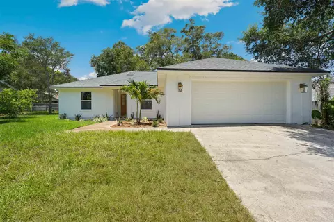Exterior - 620 Queen Rd, Saint Augustine, FL 32086 photo 6 of 7