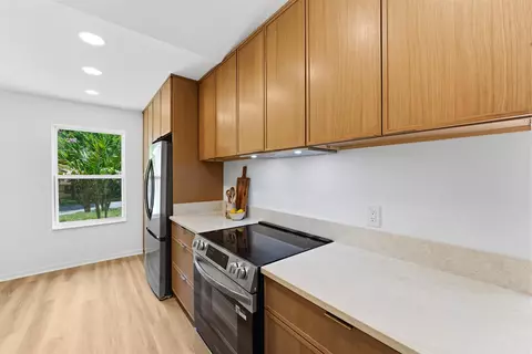 Kitchen - 620 Queen Rd, Saint Augustine, FL 32086 photo 3 of 5
