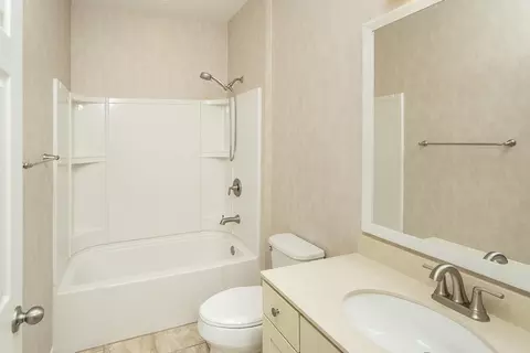 Bath - 132 Monroe Ave, Saint Augustine, FL 32086 photo 4 of 4
