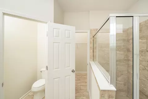 Bath - 132 Monroe Ave, Saint Augustine, FL 32086 photo 3 of 4