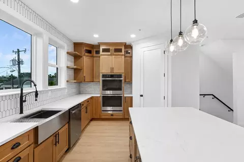 Kitchen - 304 Arricola Ave, Saint Augustine, FL 32080 photo 4 of 4