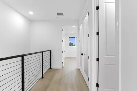 Entry Way - 304 Arricola Ave, Saint Augustine, FL 32080 photo 1 of 5
